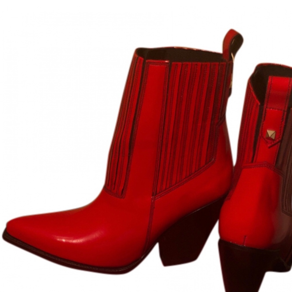 Valentino Garavani boots